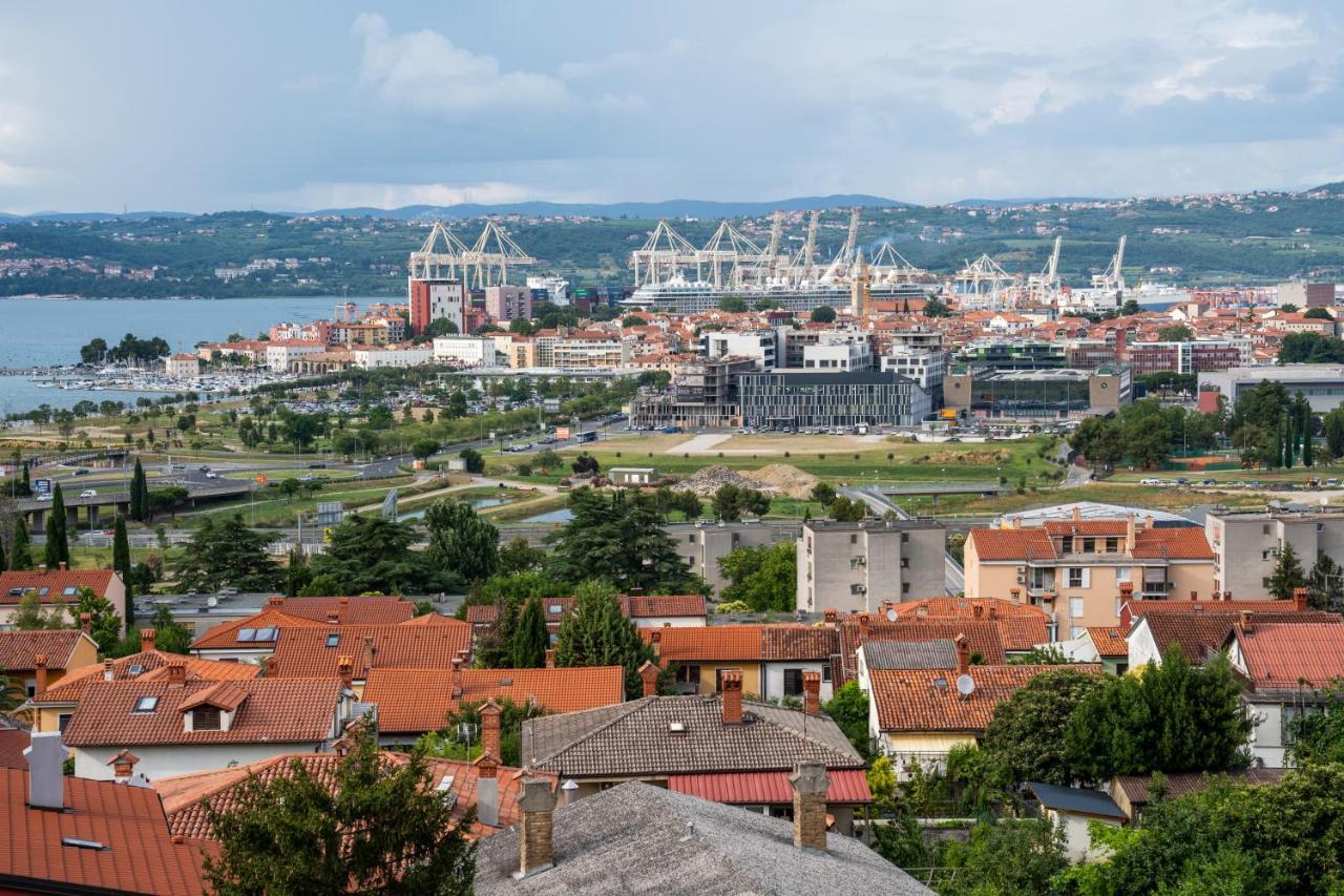Capo Di Vista Lägenhet Koper Exteriör bild