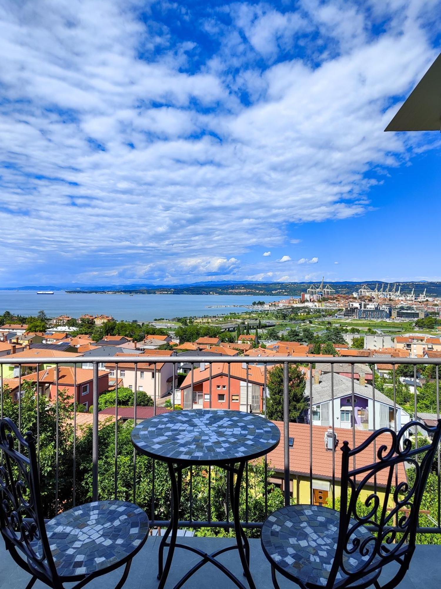 Capo Di Vista Lägenhet Koper Exteriör bild