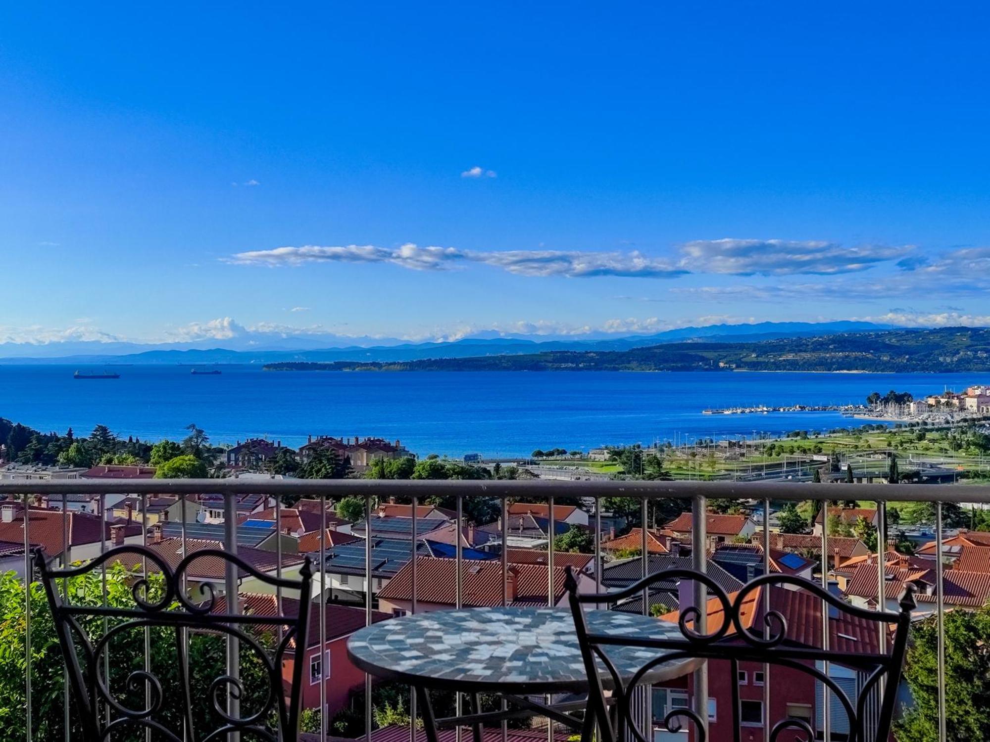 Capo Di Vista Lägenhet Koper Exteriör bild